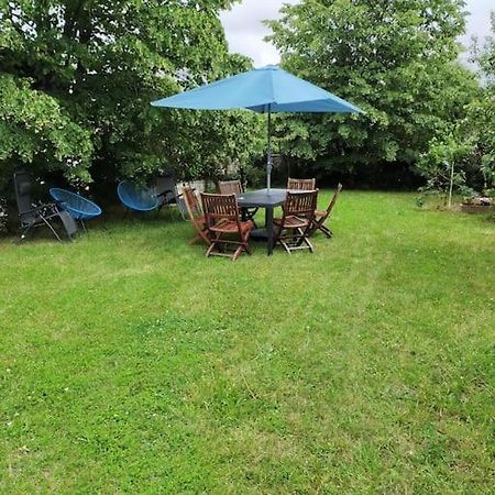 Saint-Benoit-du-Sault Maison Tout Confort Avec Piscine מראה חיצוני תמונה